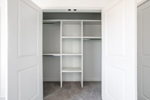 Rentals HD1-Master Bedroom Closet